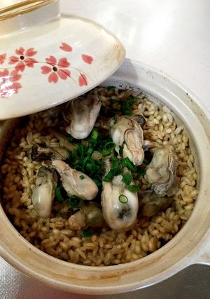 1人で贅沢もち麦入り牡蠣土鍋飯-レシピのメイン写真