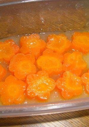 電子レンジで簡単☆お花のにんじんグラッセ-レシピのメイン写真