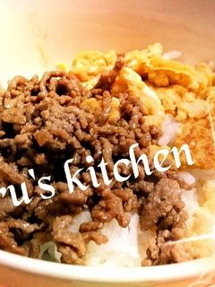 簡単美味!!卵とミンチの2色丼♡♡-レシピのメイン写真
