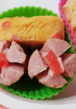 ウインナーをカニカマで飾りお花！-レシピのメイン写真