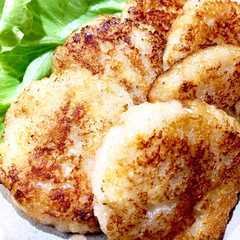 รูปของ 簡単モッチモチ☆チーズ入りレンコンもち
