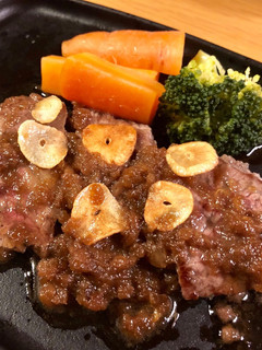 安い牛肉でもやわらか☆梨ダレのステーキ-レシピのメイン写真