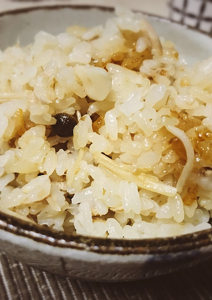 おこげ付き☆きのことツナの炊き込みご飯-レシピのメイン写真