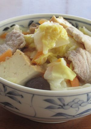 豚バラ肉と白菜の白味噌煮込みうどん-レシピのメイン写真