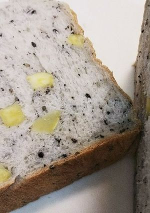さつまいもとゴマの食パン-レシピのメイン写真
