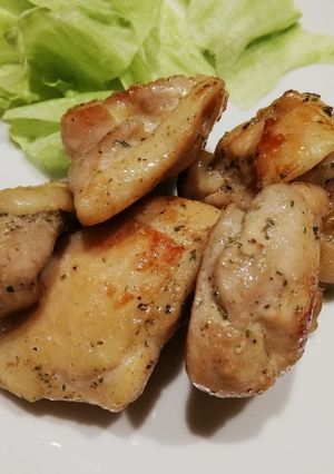 サラダソルトで鶏もも肉-レシピのメイン写真