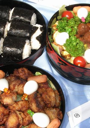 春の桜満開暖か。。。花見弁当-レシピのメイン写真