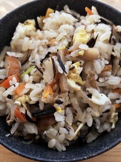 ごぼうとひじきの炊き込みご飯-レシピのメイン写真