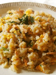 鮭チャーハン♪シソも沢山入れて♪-レシピのメイン写真