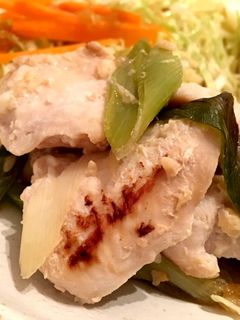 柔らか☆鶏胸肉と長ネギの塩麹炒め-レシピのメイン写真