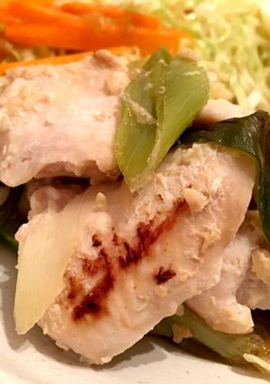 柔らか☆鶏胸肉と長ネギの塩麹炒め-レシピのメイン写真