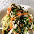 簡単!豆苗と白菜の塩昆布サラダ