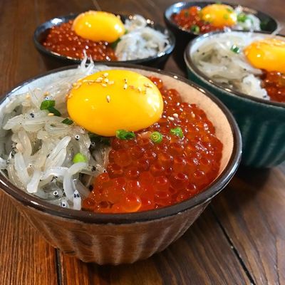 かきこむ美味しさ♡生しらす(いくら)丼 by ☆＊RikO