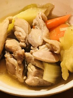 白菜と煮こむ●鶏肉のスキヤキ風甘辛煮込み-レシピのメイン写真