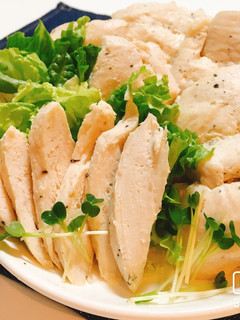 放置で簡単!鶏胸肉の柔らかサラダチキン-レシピのメイン写真