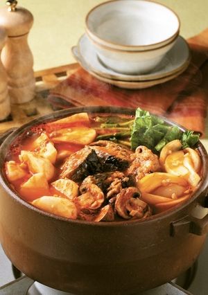 カブとサバ缶の簡単トマト鍋　-レシピのメイン写真