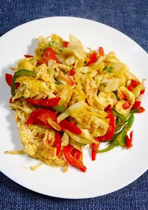 簡単!かに玉キャベツのタイ風炒め-レシピのメイン写真