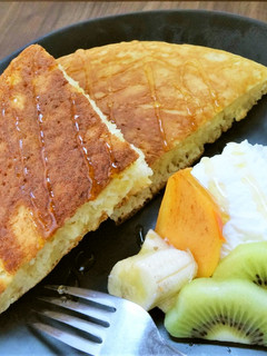 ホットケーキのヨーグルトクリーム添え-レシピのメイン写真