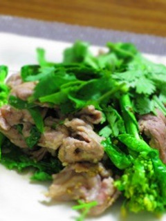 ラム肉と菜の花の香菜炒め-レシピのメイン写真
