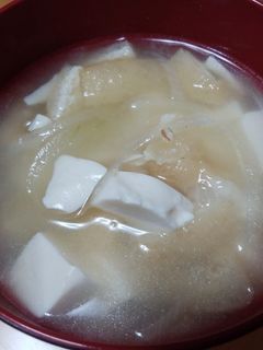 玉ねぎと豆腐の味噌汁-レシピのメイン写真