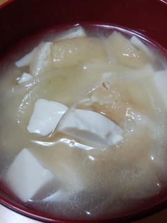 玉ねぎと豆腐の味噌汁-レシピのメイン写真