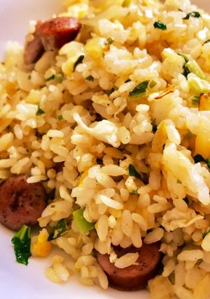 簡単ランチ！ソーセージでバター炒飯-レシピのメイン写真