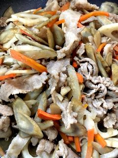 豚バラと根菜の炒め煮-レシピのメイン写真