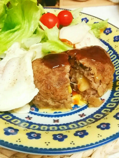 チーズinハンバーグ-レシピのメイン写真