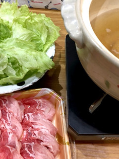 ☆材料は2つ☆レタスと豚肉のしゃぶしゃぶ-レシピのメイン写真