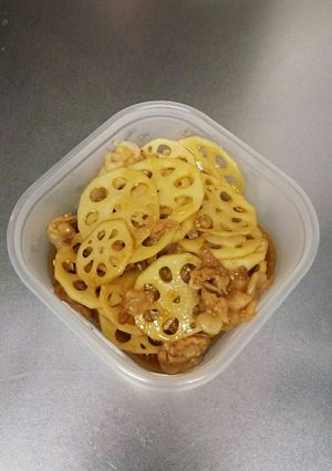 れんこんと豚の細切れの炒め物-レシピのメイン写真