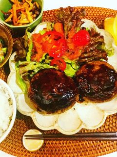 ふっくら美味しいハンバーグ-レシピのメイン写真
