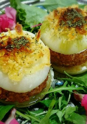 旨っ♥こってり旨味ひき肉の玉ねぎサンド-レシピのメイン写真