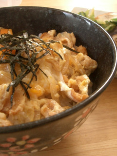 鶏皮で親子丼-レシピのメイン写真