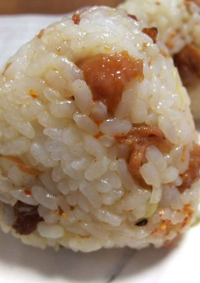焼き鳥缶でちゃちゃっと ねぎま風おにぎり-レシピのメイン写真