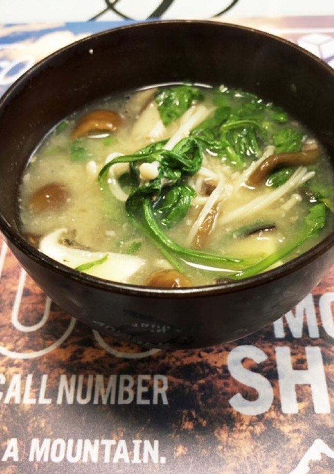 鯖缶ときのこたっぷりの味噌汁-レシピのメイン写真