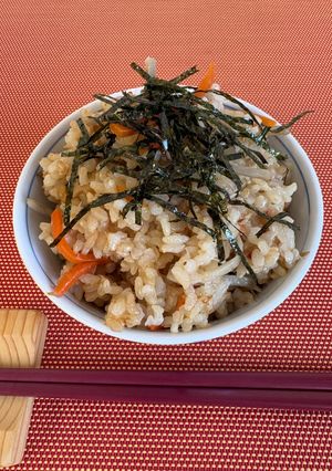 噛み応え十分!玄米入り炊き込みご飯-レシピのメイン写真