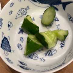 รูปของ きゅうりの浅漬け
