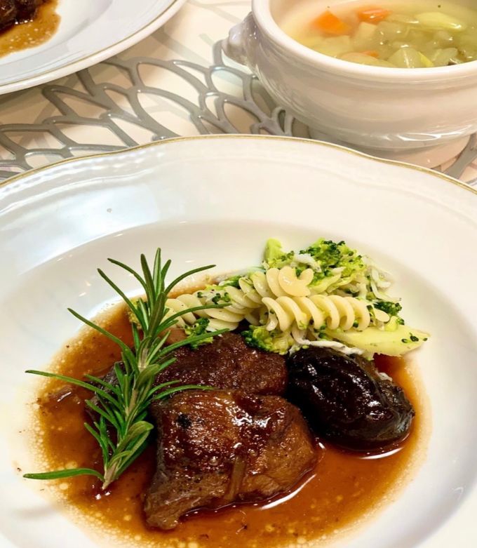 豚肉とプルーンの赤ワイン煮込み-レシピのメイン写真