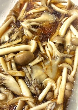 しめじと舞茸の出汁びたし-レシピのメイン写真