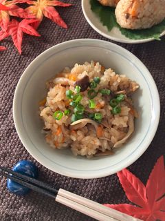 鶏ひき肉ときのこの炊き込みご飯-レシピのメイン写真