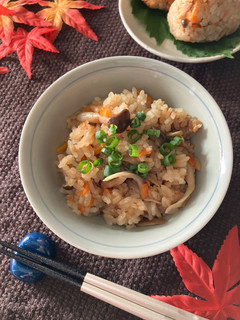 鶏ひき肉ときのこの炊き込みご飯-レシピのメイン写真