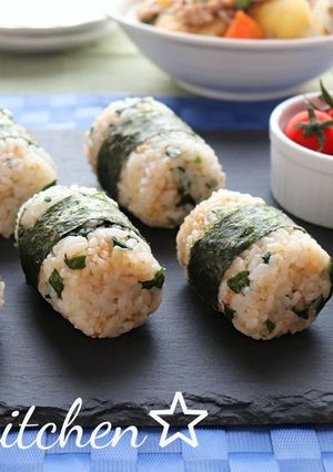 ごま油香る！かつお節とニラのおにぎり-レシピのメイン写真