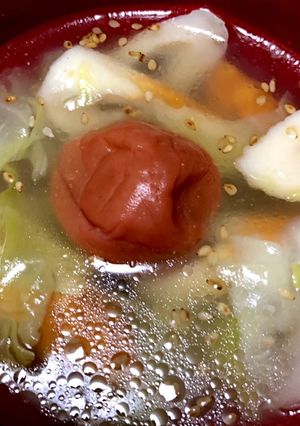 梅入り！キャベツとちくわの中華スープ♪-レシピのメイン写真