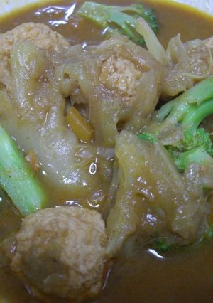 鶏団子とキャベツのカレースープ-レシピのメイン写真