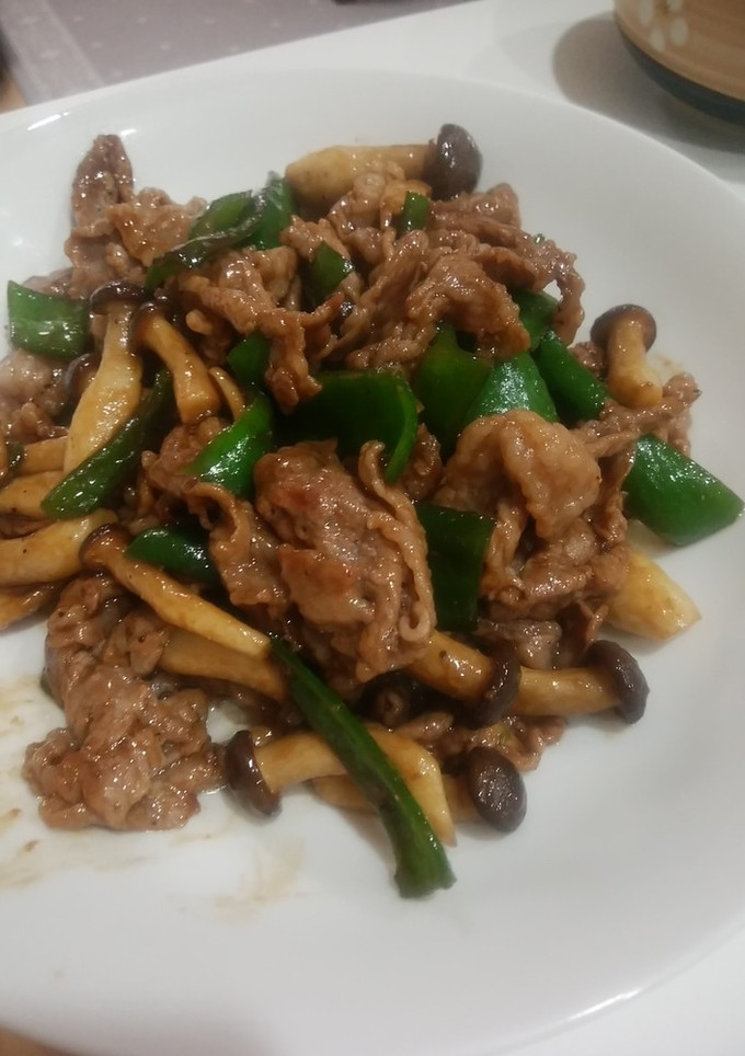きのこと牛肉のオイスターソース炒め-レシピのメイン写真