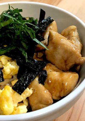 うなぎのたれで♪簡単焼き鳥親子丼-レシピのメイン写真