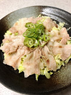 レンジで簡単♪キャベツの千切りの豚バラ蒸-レシピのメイン写真