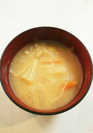 白菜 人参 キャベツ えのき 味噌汁-レシピのメイン写真