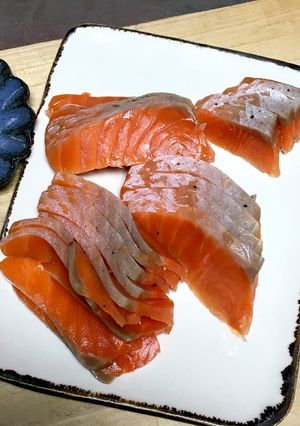 自分で作るスモークサーモン（レア）-レシピのメイン写真