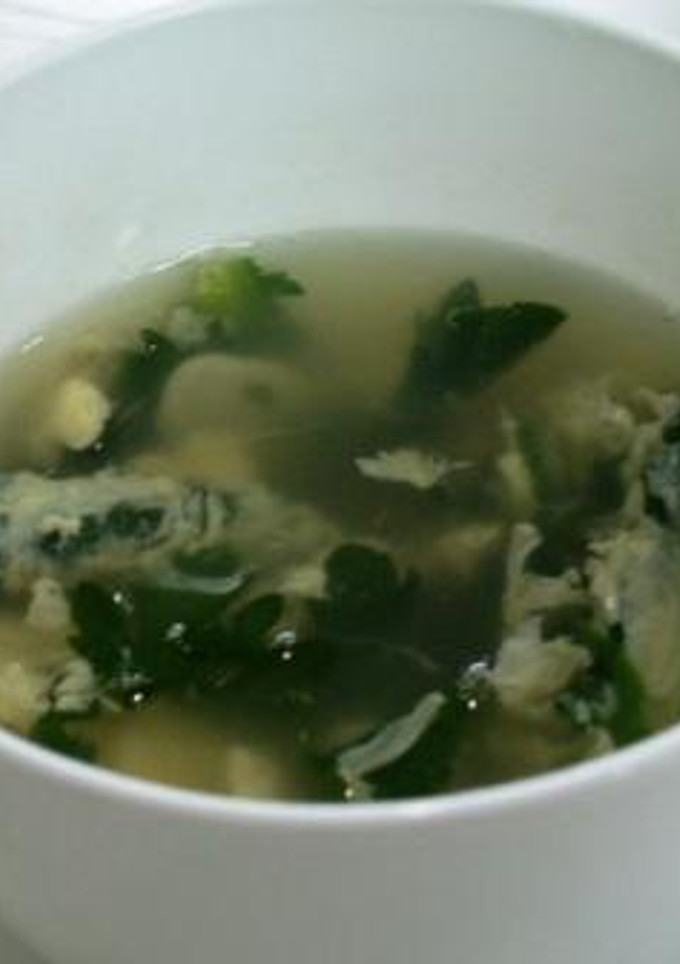 １０分でできちゃう春菊と卵の中華風スープ-レシピのメイン写真